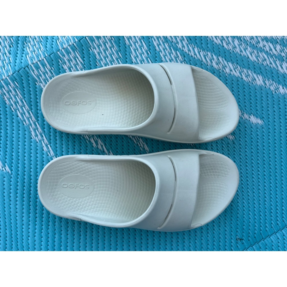 OOFOS OOahh Recovery Slides Women's 8 Cream Comfort Sandals Athleisure - Picture 2 of 11